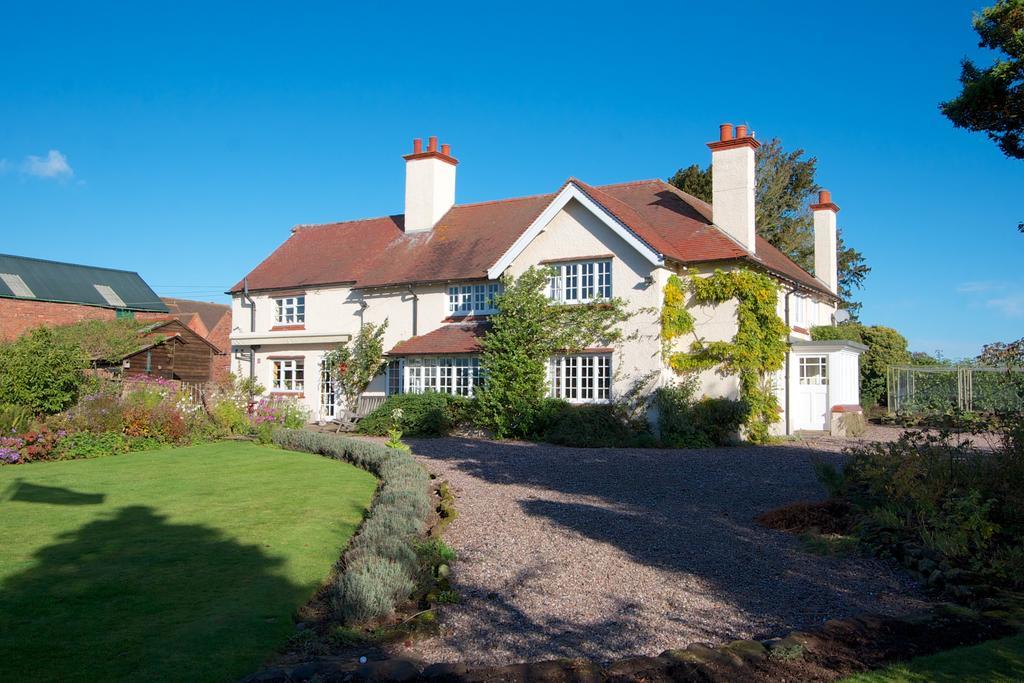Church Farm B&B Near Telford And Ironbridge Shifnal Bagian luar foto