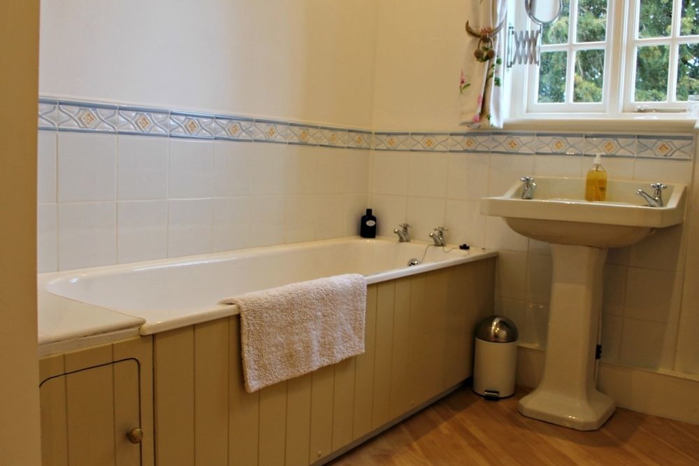 Church Farm B&B Near Telford And Ironbridge Shifnal Bagian luar foto